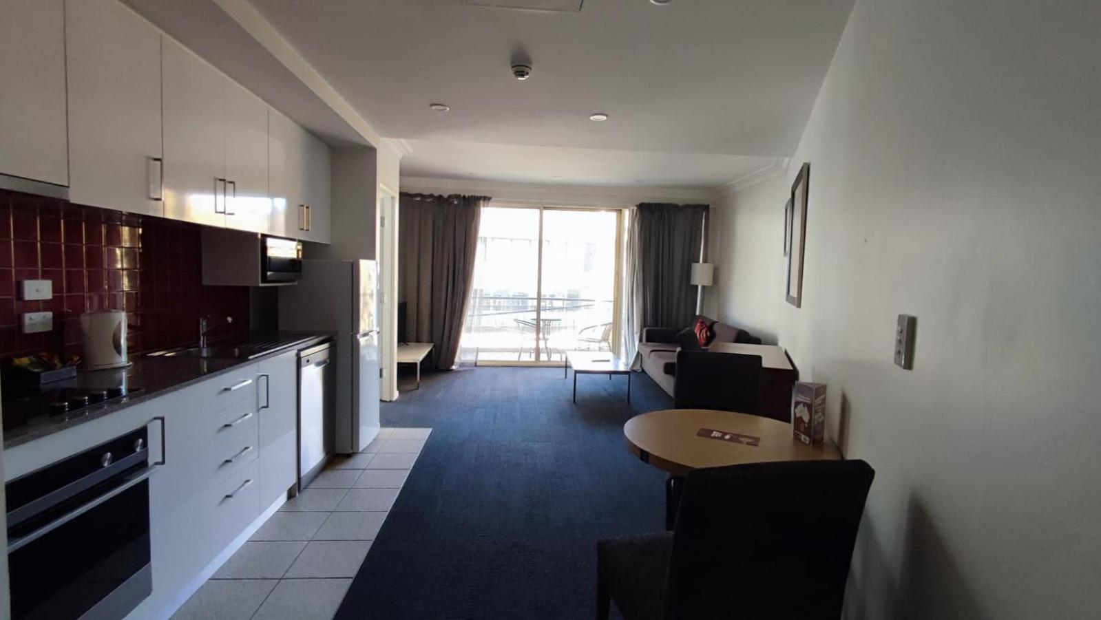 South Yarra Central Apartment Hotel Мельбурн Экстерьер фото