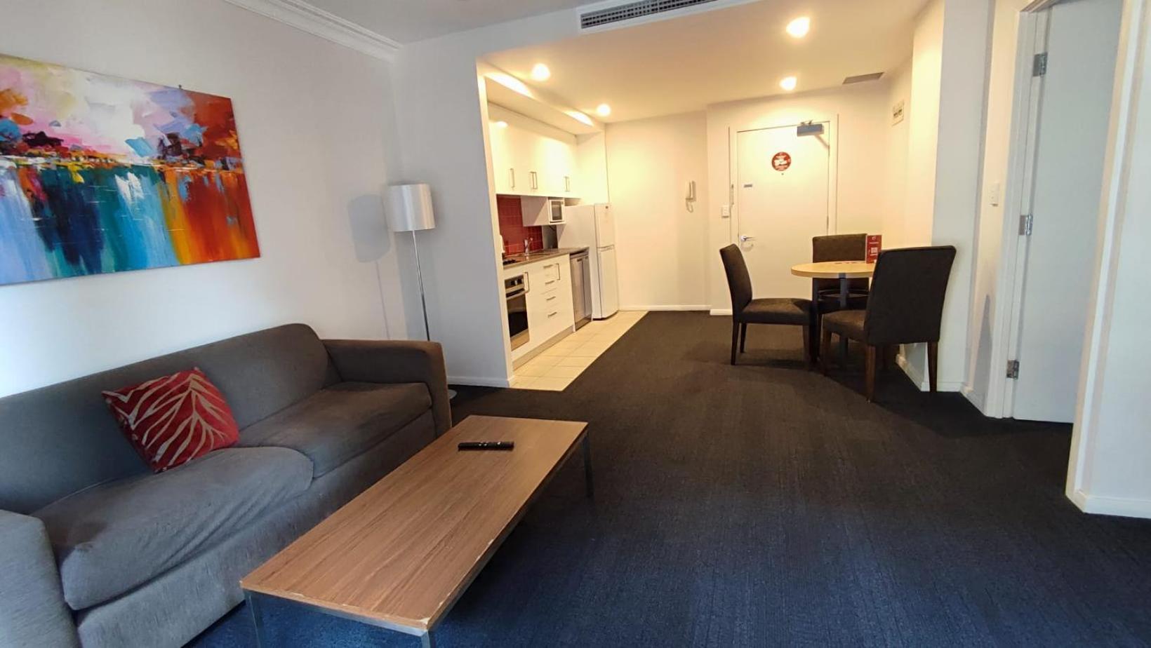 South Yarra Central Apartment Hotel Мельбурн Экстерьер фото
