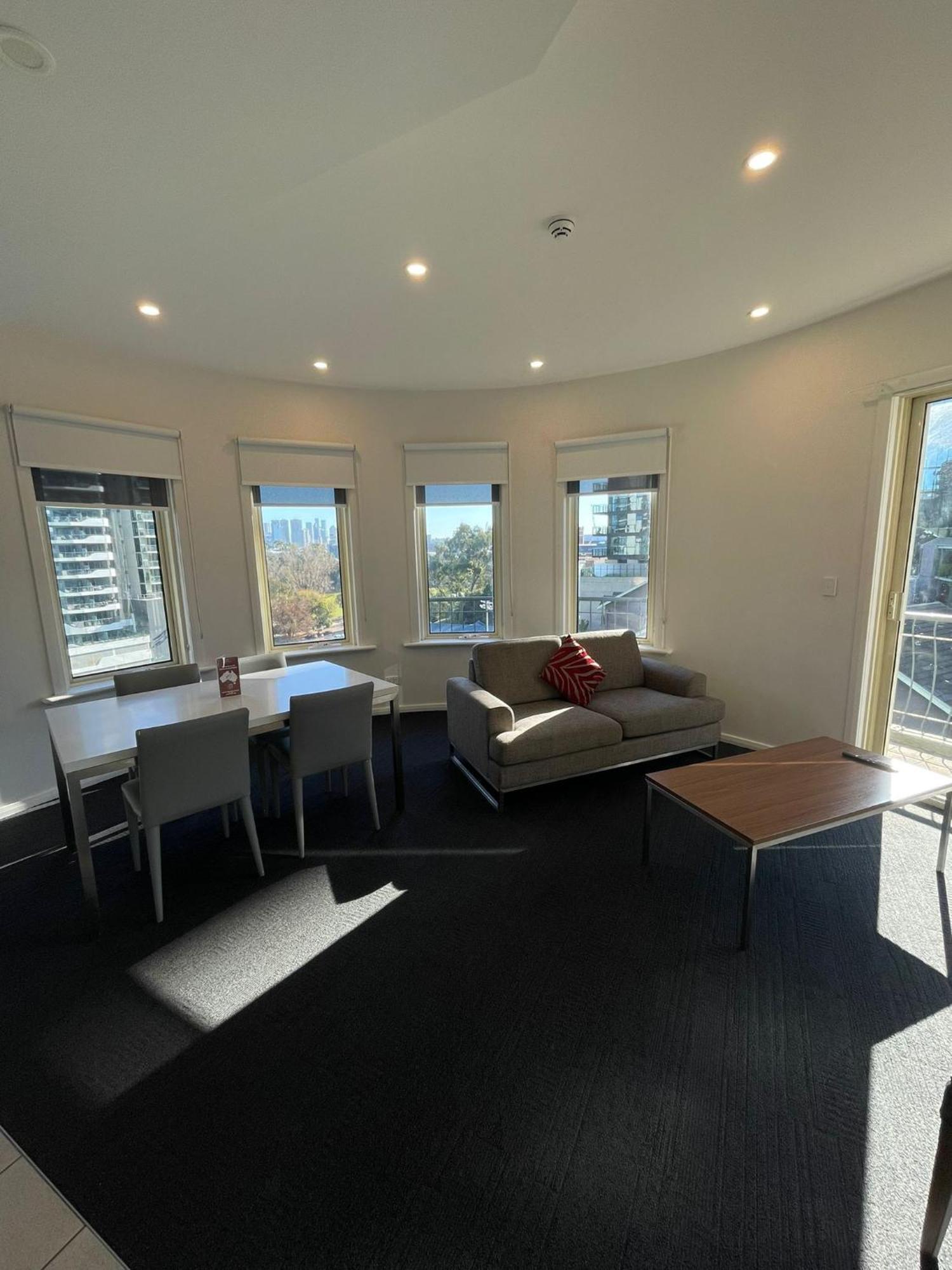South Yarra Central Apartment Hotel Мельбурн Экстерьер фото