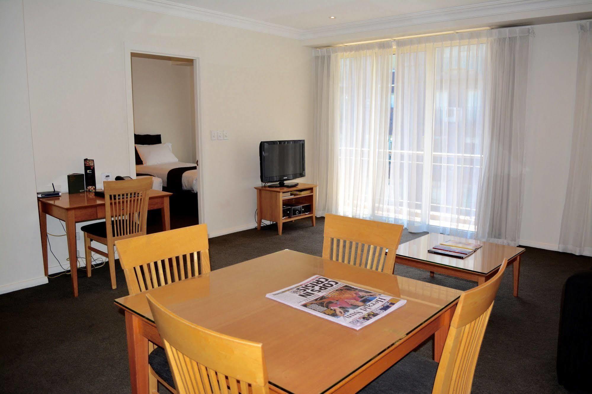 South Yarra Central Apartment Hotel Мельбурн Экстерьер фото
